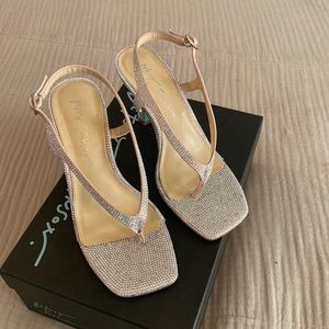 Betsey Johnson Carla Nude dress sandal Sz 7